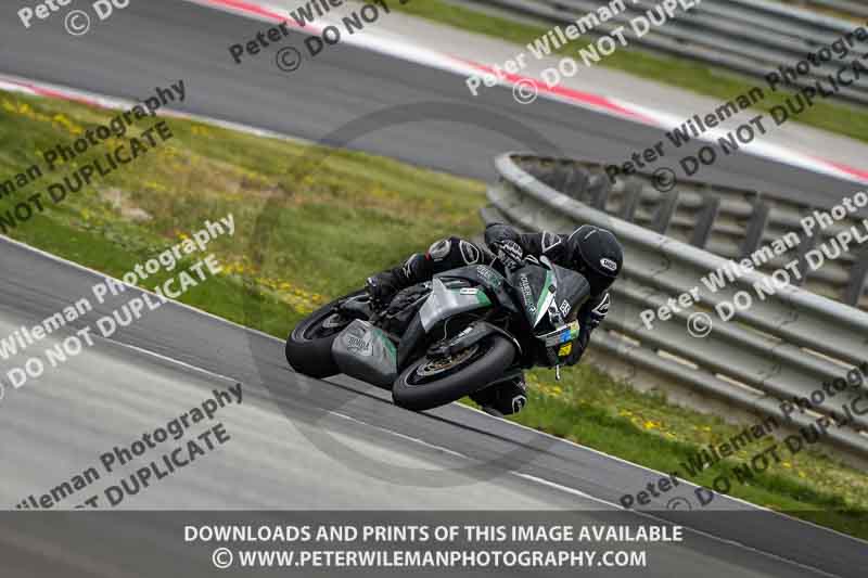 cadwell no limits trackday;cadwell park;cadwell park photographs;cadwell trackday photographs;enduro digital images;event digital images;eventdigitalimages;navarra;no limits trackdays;peter wileman photography;racing digital images;trackday digital images;trackday photos